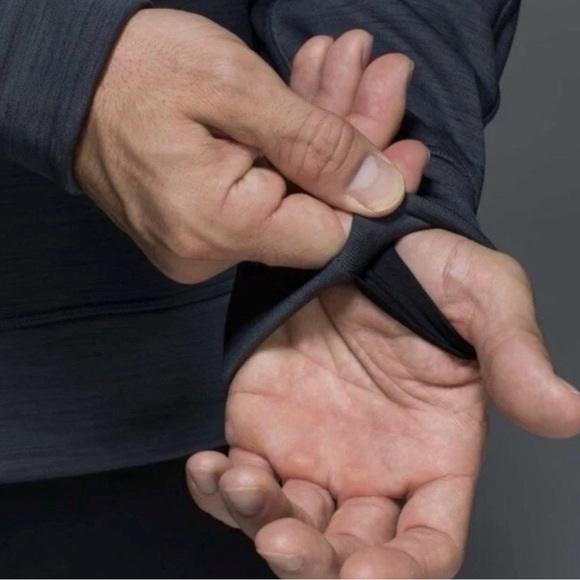 Lululemon Men's Revolution 1/2 Zip Pullover Fleece Lined - Picture 5 of 7